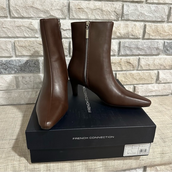 French Connection Ankle Bootie Alex Kitten Heel Size 8 Chocolate Brown NIB - Picture 3 of 7